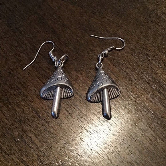 Vintage Jewelry - Quirky kitschy mushroom earrings